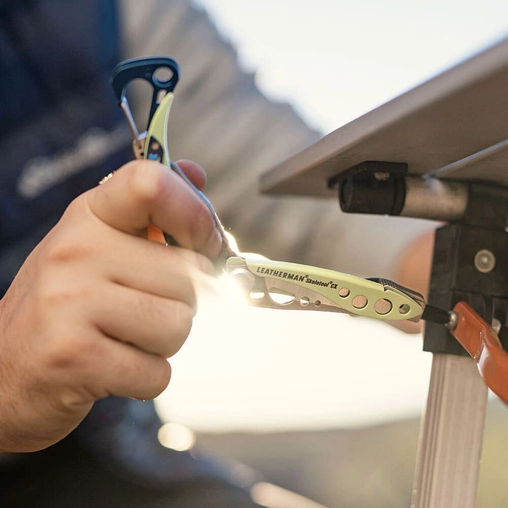 LEATHERMAN Skeletool CX Nightshade Fonksiyonlu Çakı