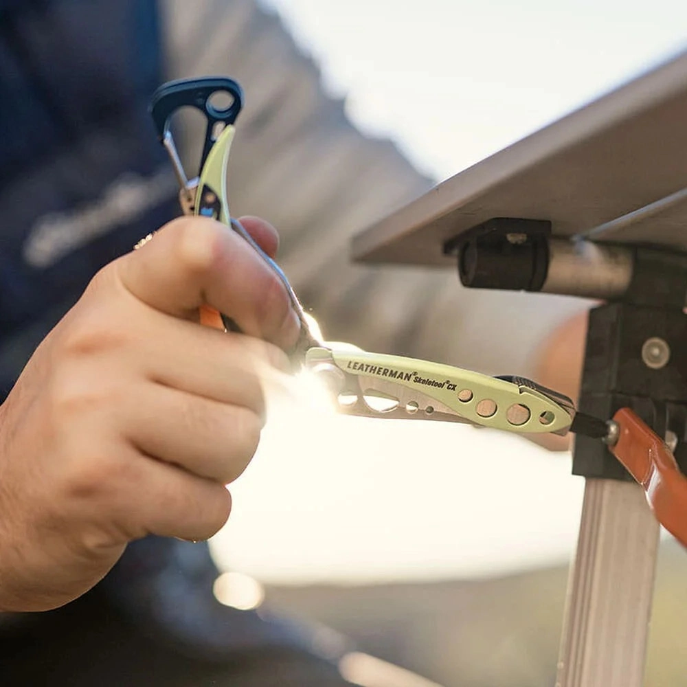 LEATHERMAN Skeletool CX Paradise Fonksiyonlu Çakı
