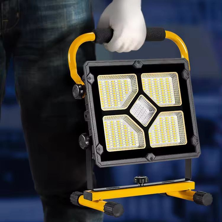 Powerdex PD-7070PRO 400 LED Profesyonel Çakar Işıklı Güneş Enerjili Projektör