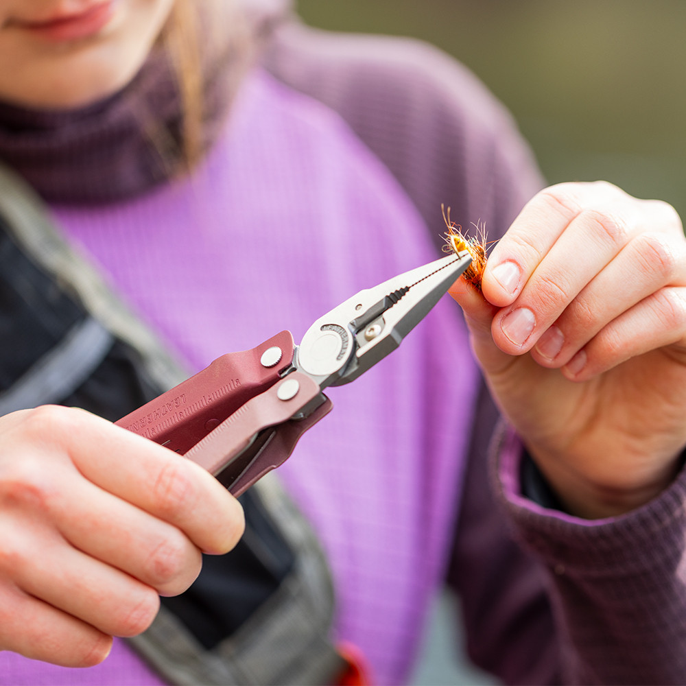 LEATHERMAN Rebar Heathered Cranbeny Fonksiyonlu Çakı