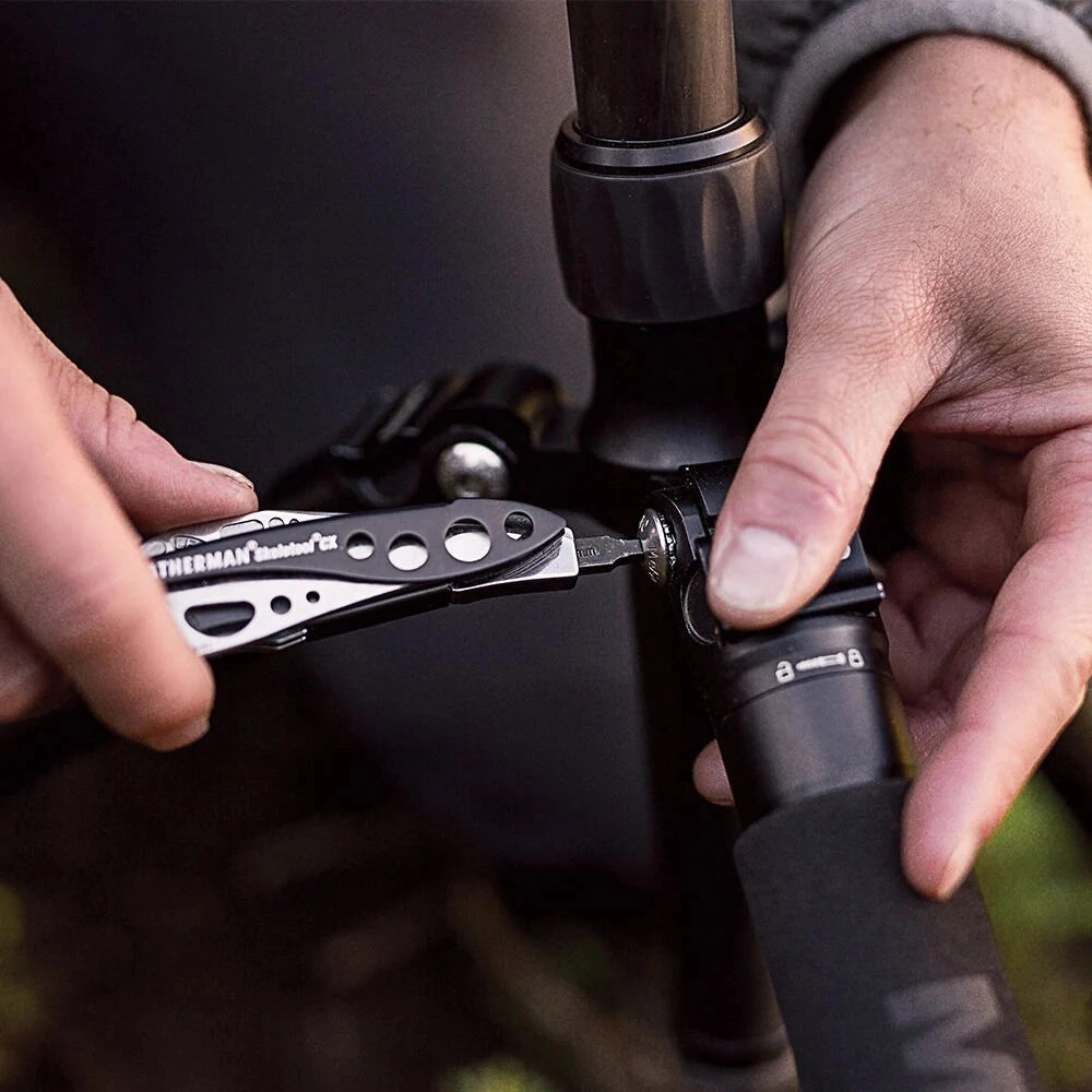 LEATHERMAN Skeletool CX Black & Silver Fonksiyonlu Çakı